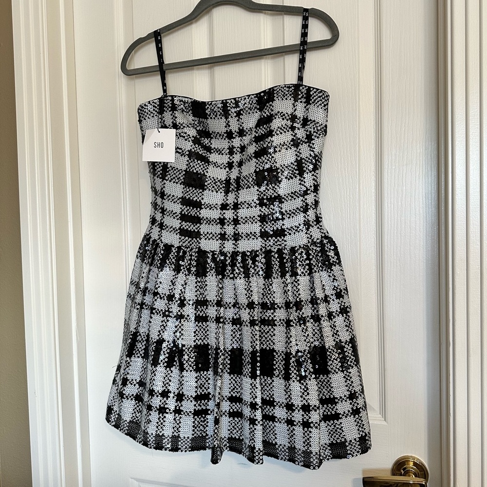 Black & White Sequence Dress size 6